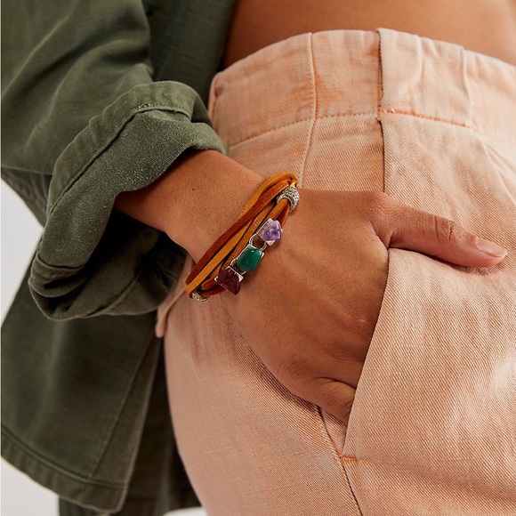Free People Jewelry - • Cameo Bracelet from free people, nwt •